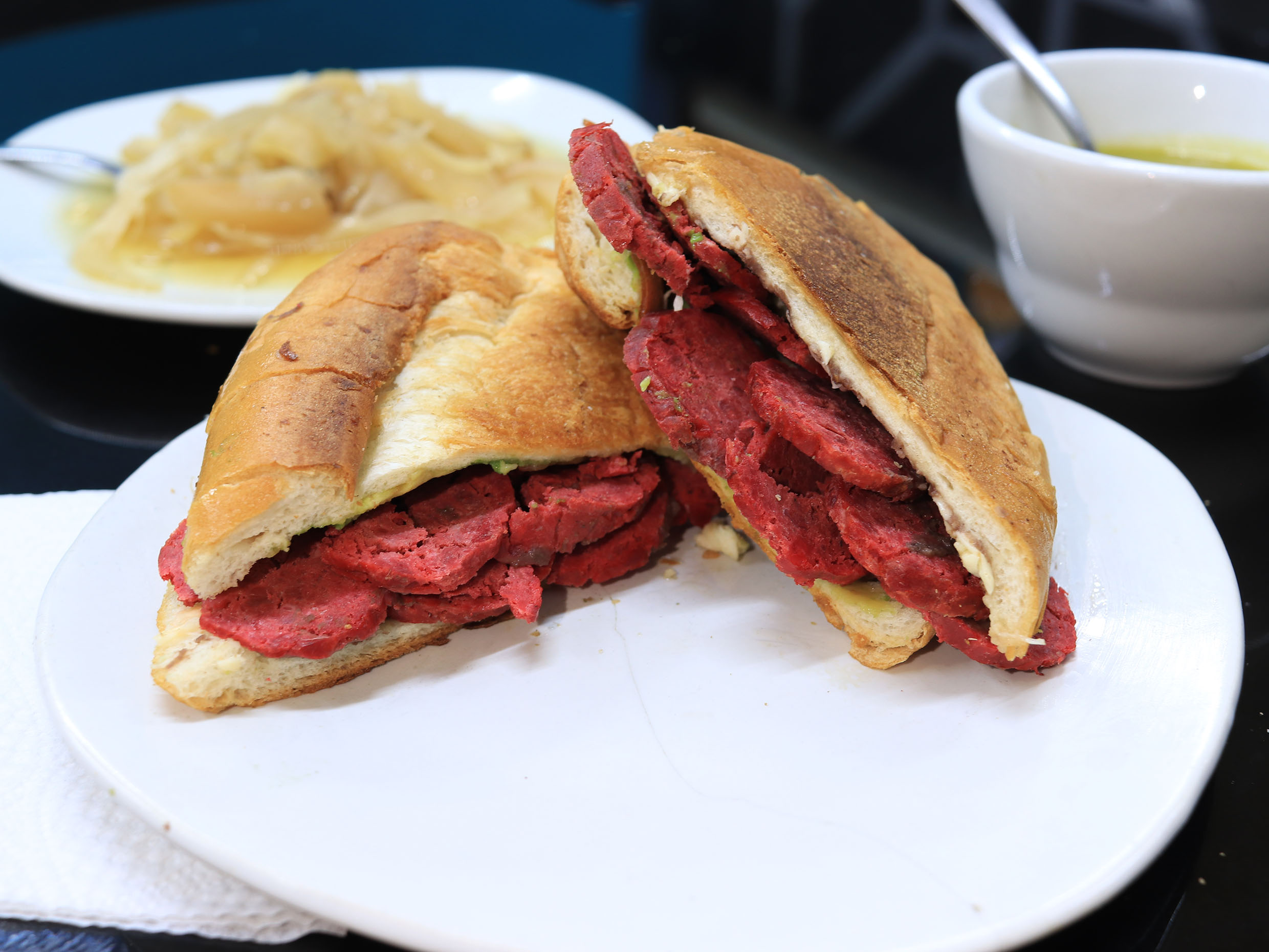 Torta de Salchicha Oaxaqueña