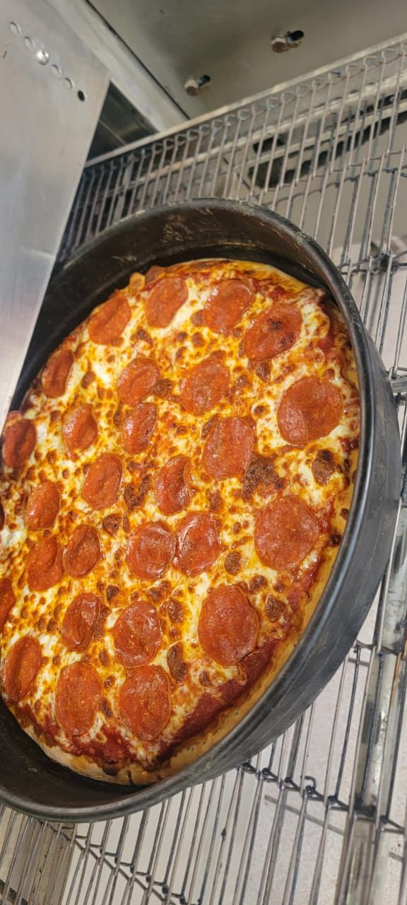 PROMO: Pizza Pepperoni Grande + Soda 1.5 ltrs.