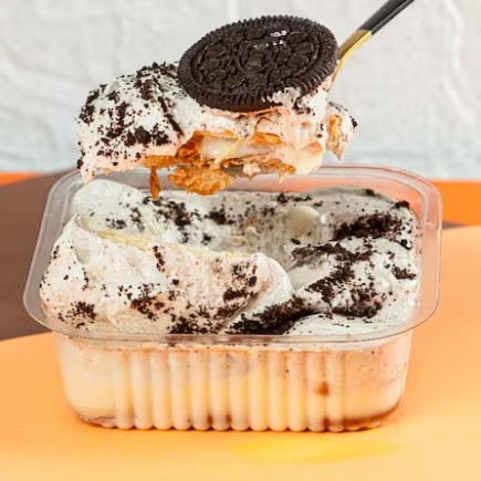 É Pavê ou Pacumê? A piada dos tios chegou na Pitadas!  Pote composto por biscoito maisena e nosso delicioso recheio artesanal.  O sabor de vó que chega rapidinho na sua casa.  Coloca no carrinho e prepare-se para se apaixonar!