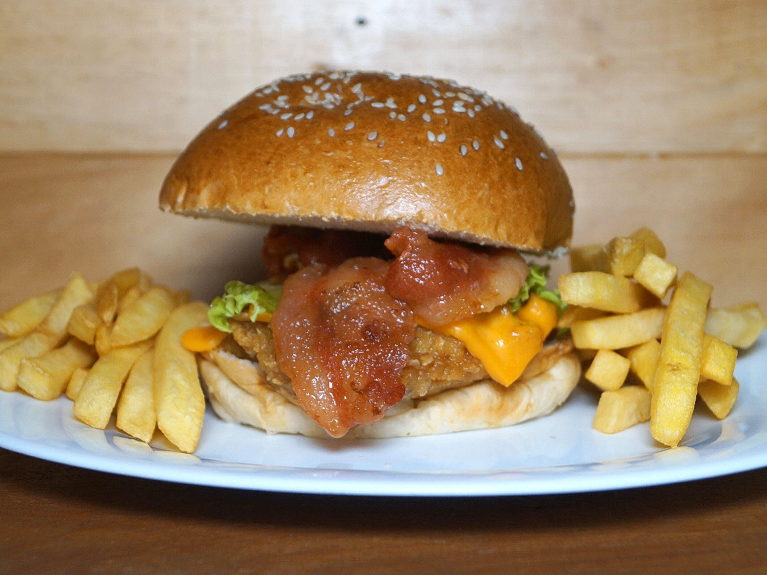 Combo Hamburguesa de Filete de Pollo + Papas