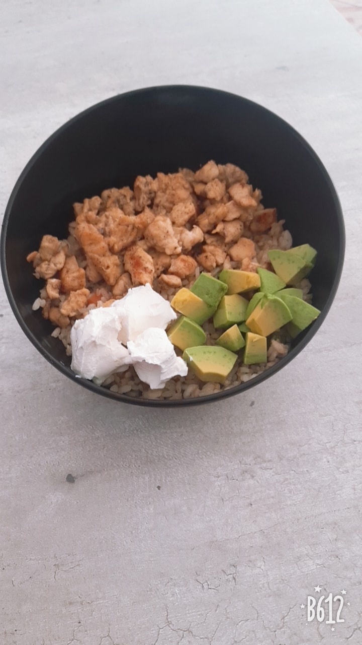 Yakimeshi de pollo