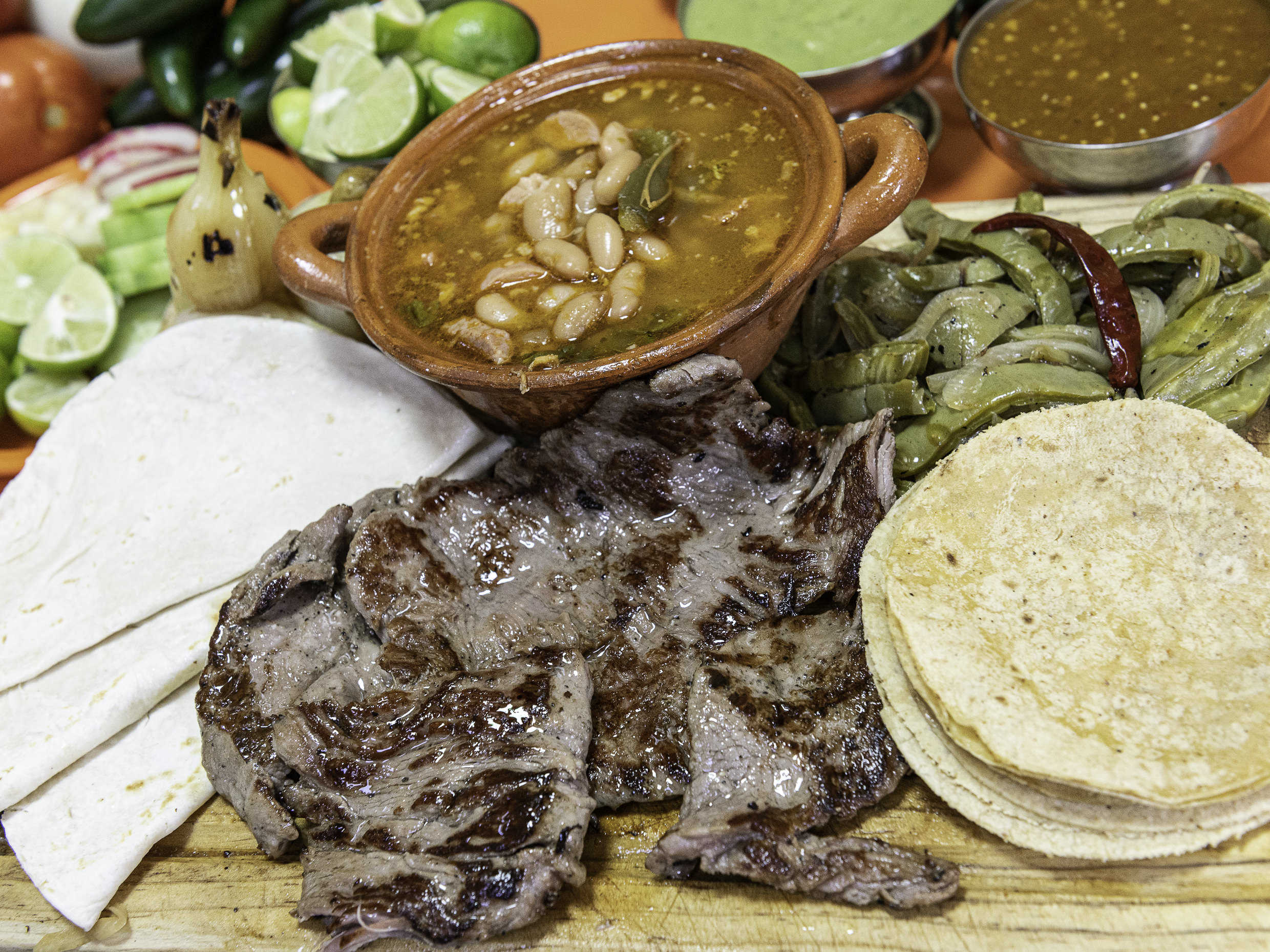 Orden de Arrachera con Frijoles