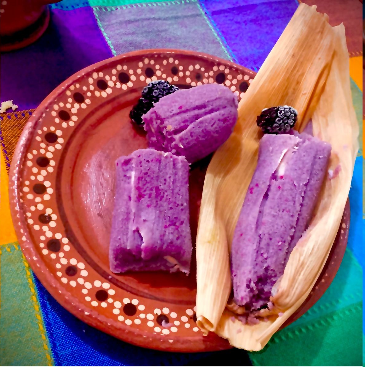 Tamal de Zarzamora con Queso Philadelphia