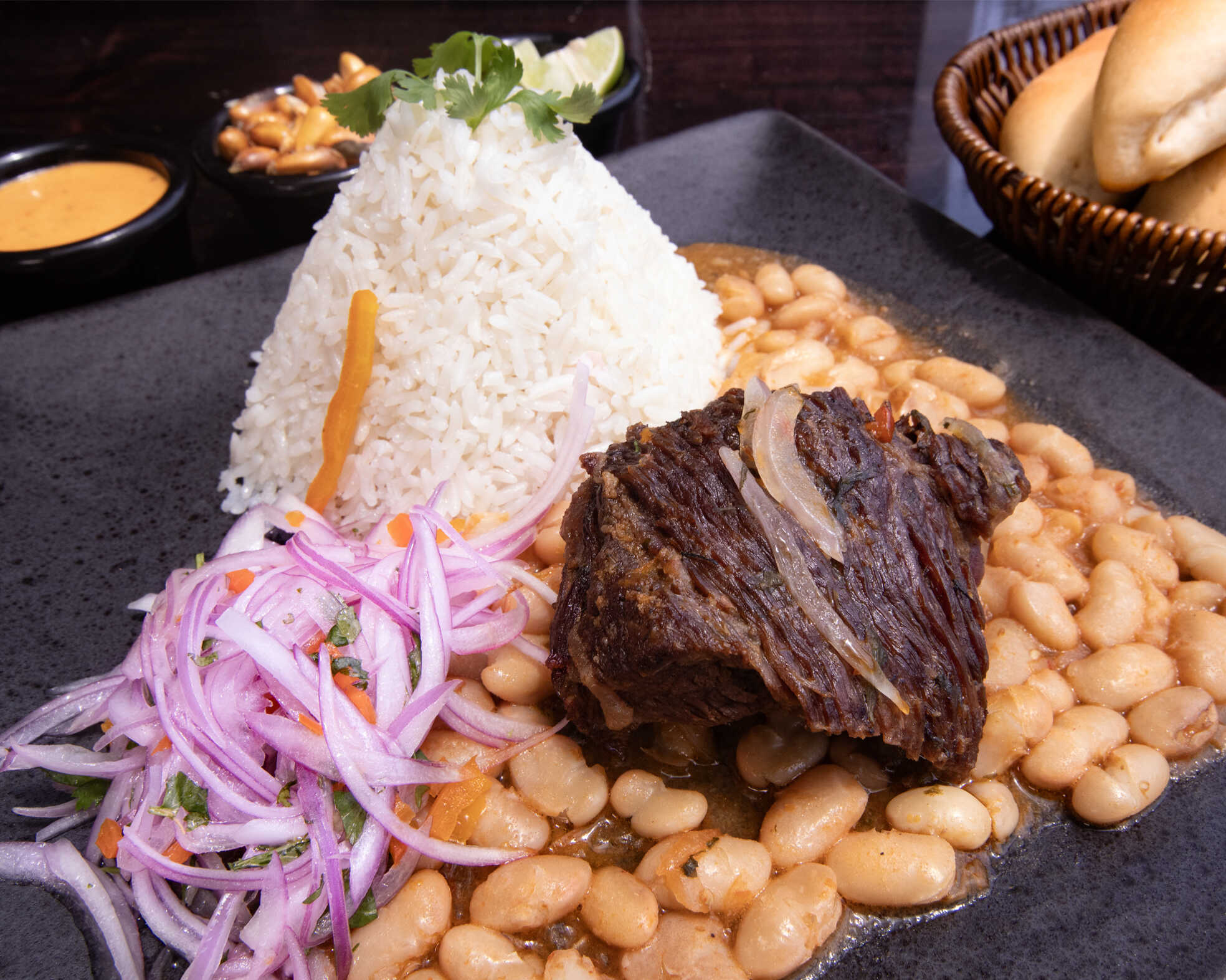 Pollo a la Norteña o Seco de Res
