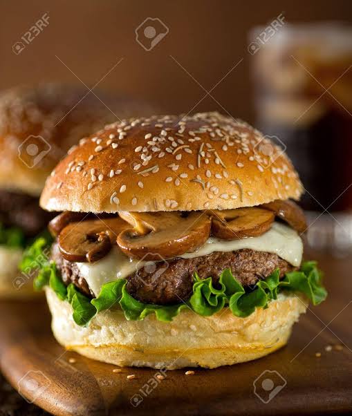 Hamburguesa con Champiñones