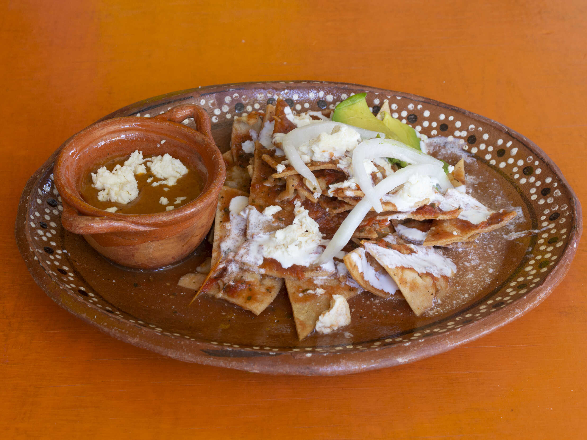 CHILAQUILES VERDES O ROJOS