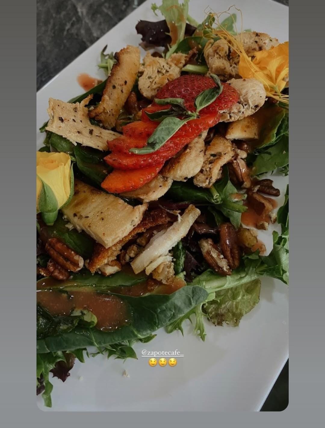 Ensalada Frambuesa y Queso