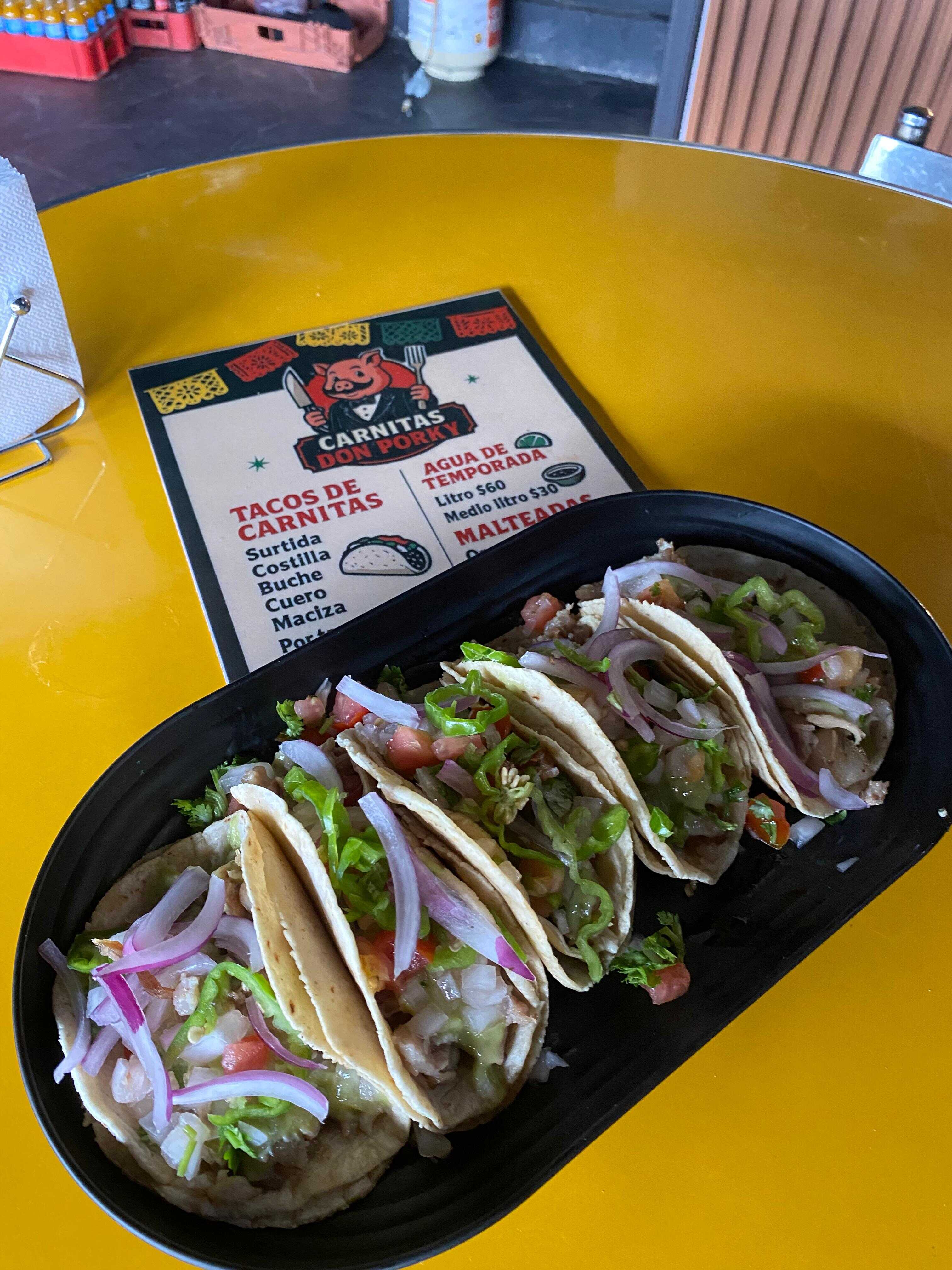 Orden de Tacos + Agua de 1/2 Litro