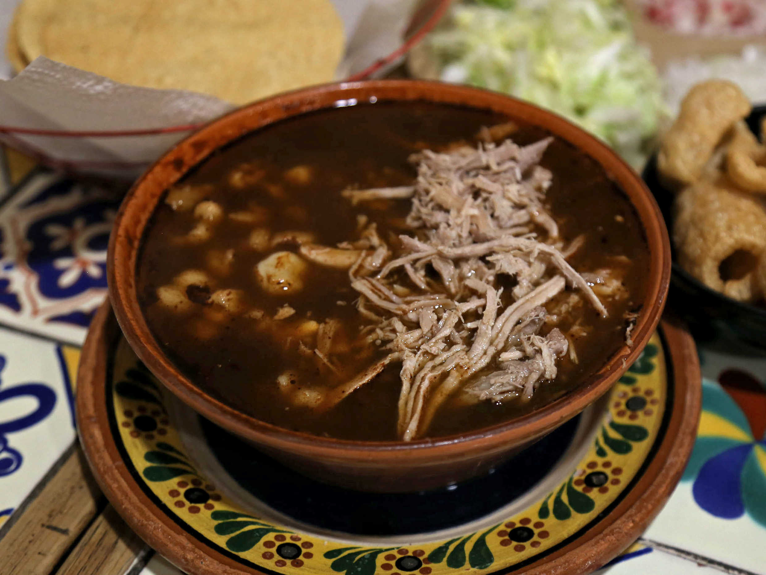 Pozole Negro Chico Porción 500 Ml