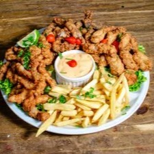 Sem parar de frango, peixe, carne, batata frita e molho billy jack