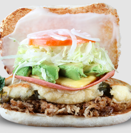 Torta Combinada (Lomo y Chile Relleno)