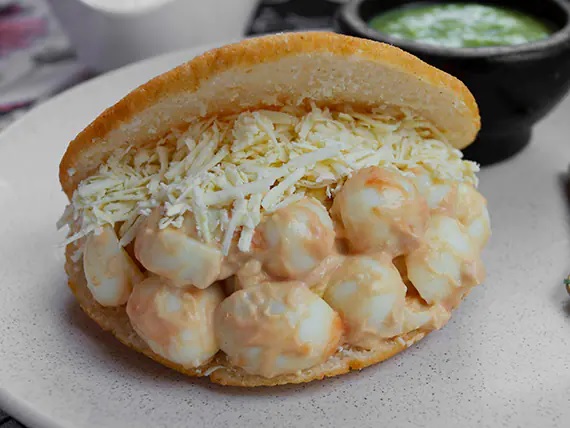 Arepa Huevos de Codorniz