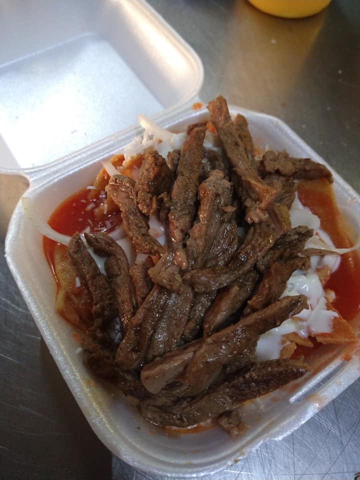 Chilaquiles con Arrachera