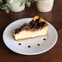 Pastel Queso, Chispas y Cajeta
