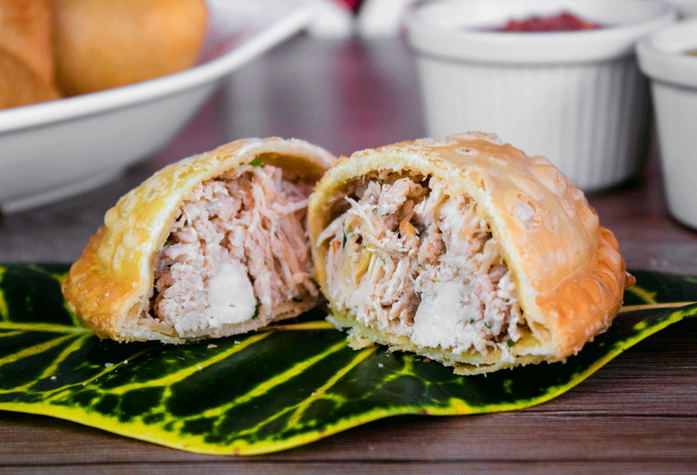 Empanada de Trigo con Pollo