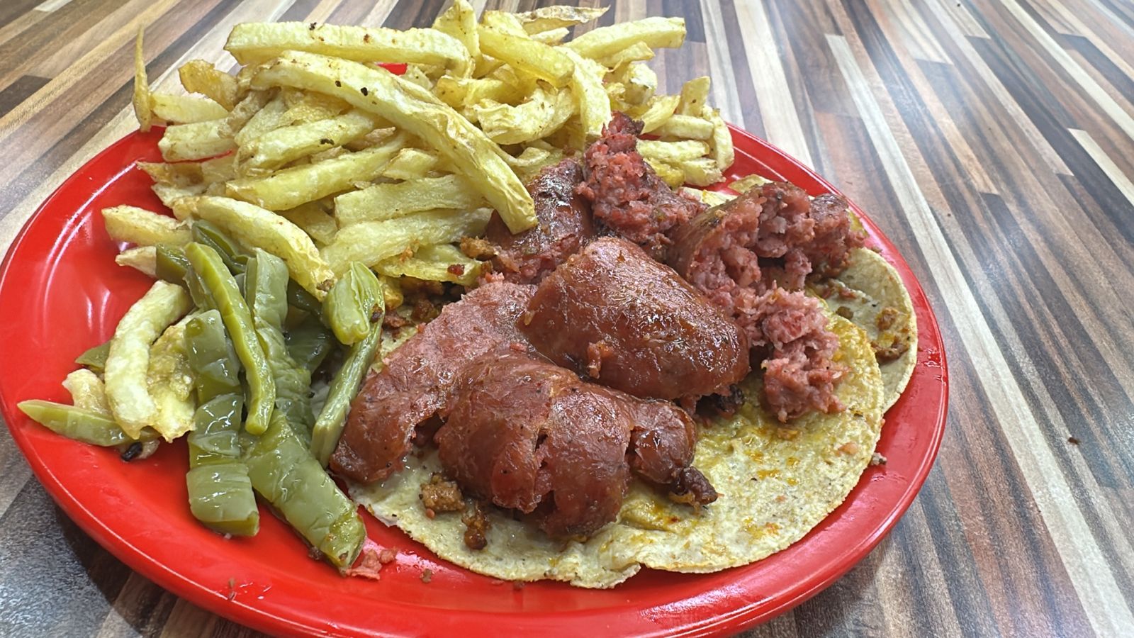Taco chorizo argentino