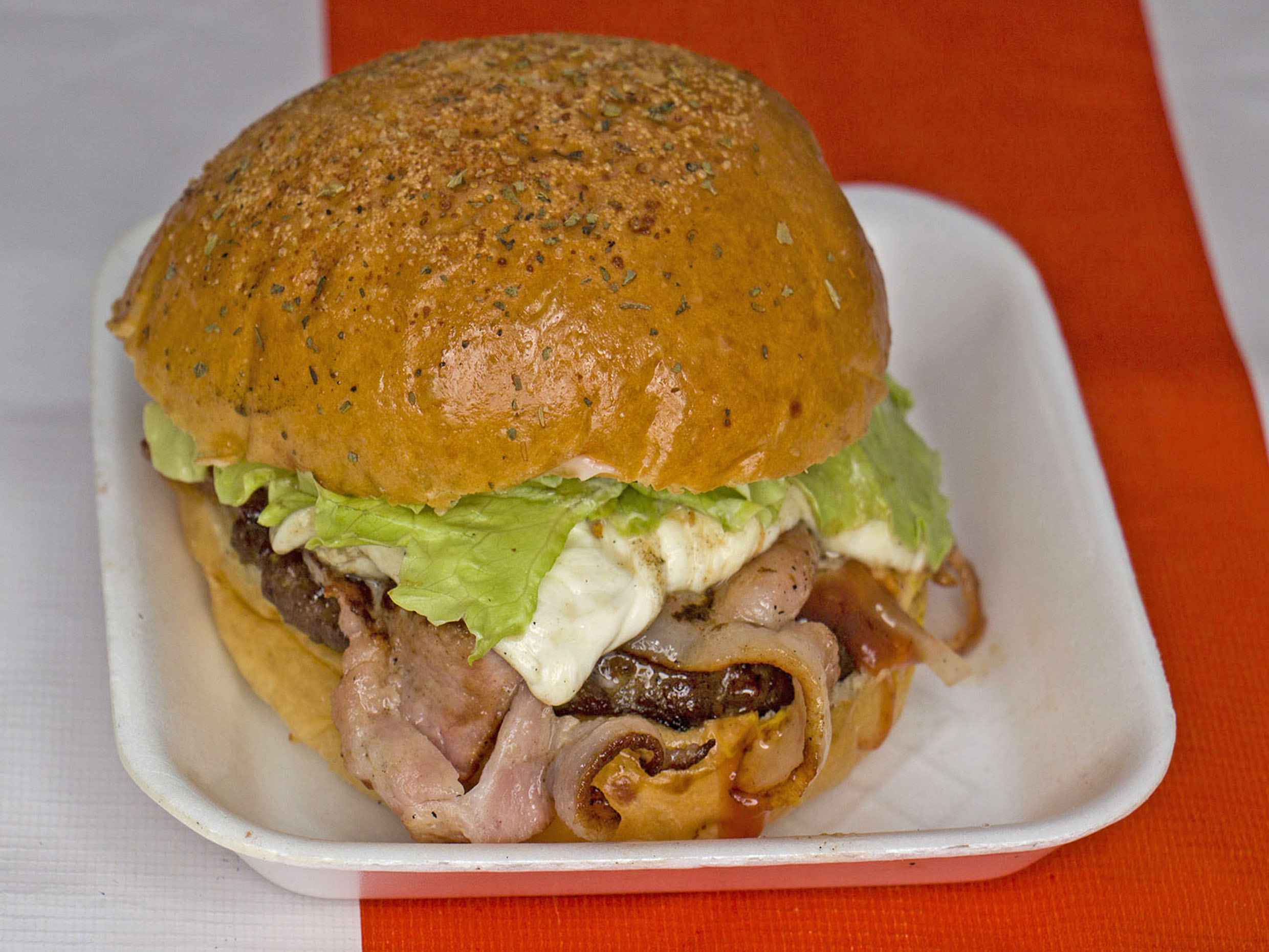 HAMBURGUESA TOCINO
