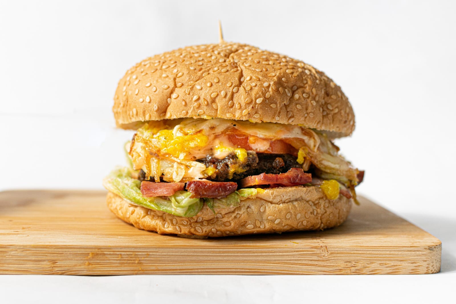 Combo Hamburguesa Tocineta + Papas + Gaseosa