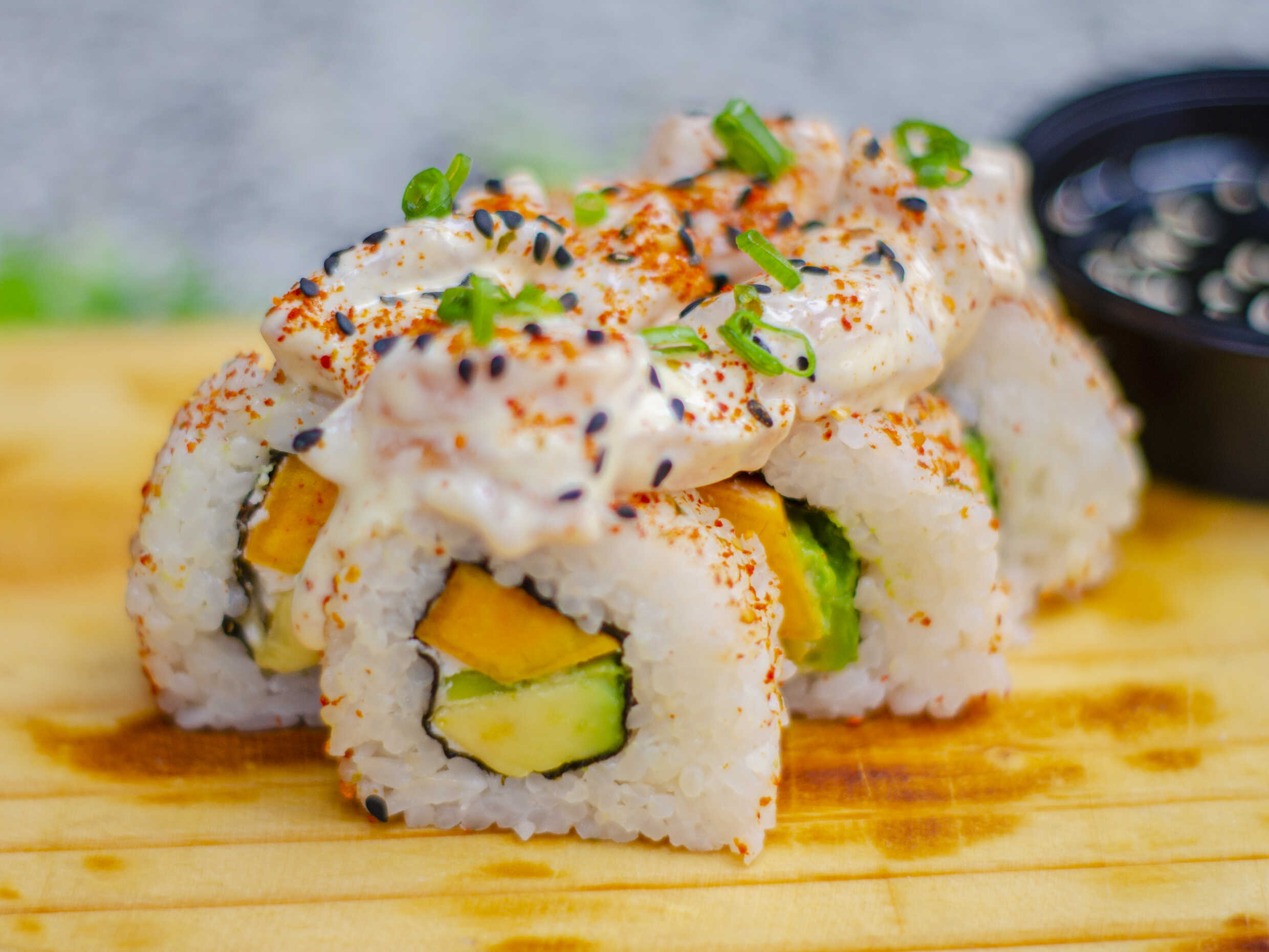 Maki Acevichado más Gaseosa