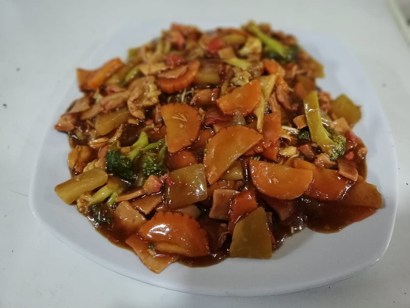 Medio Chop Suey en Salsa