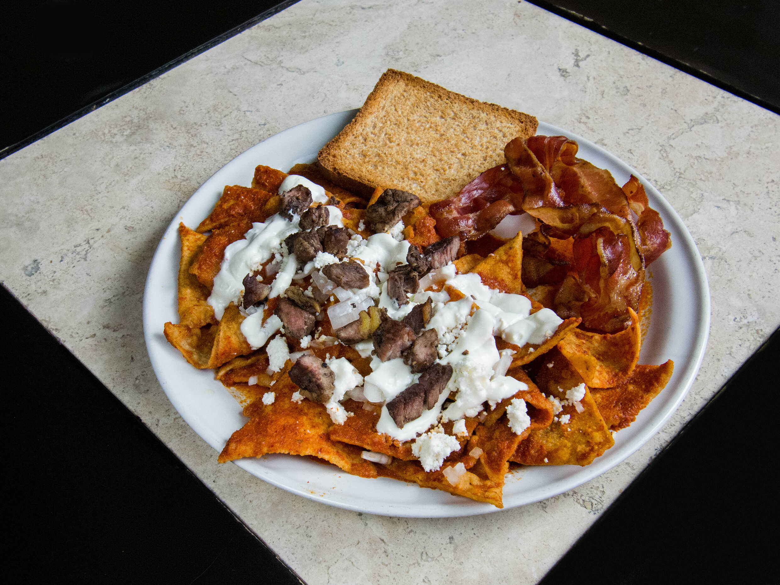 Chilaquiles con Carne