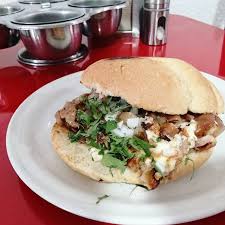 Torta de Suadero con queso
