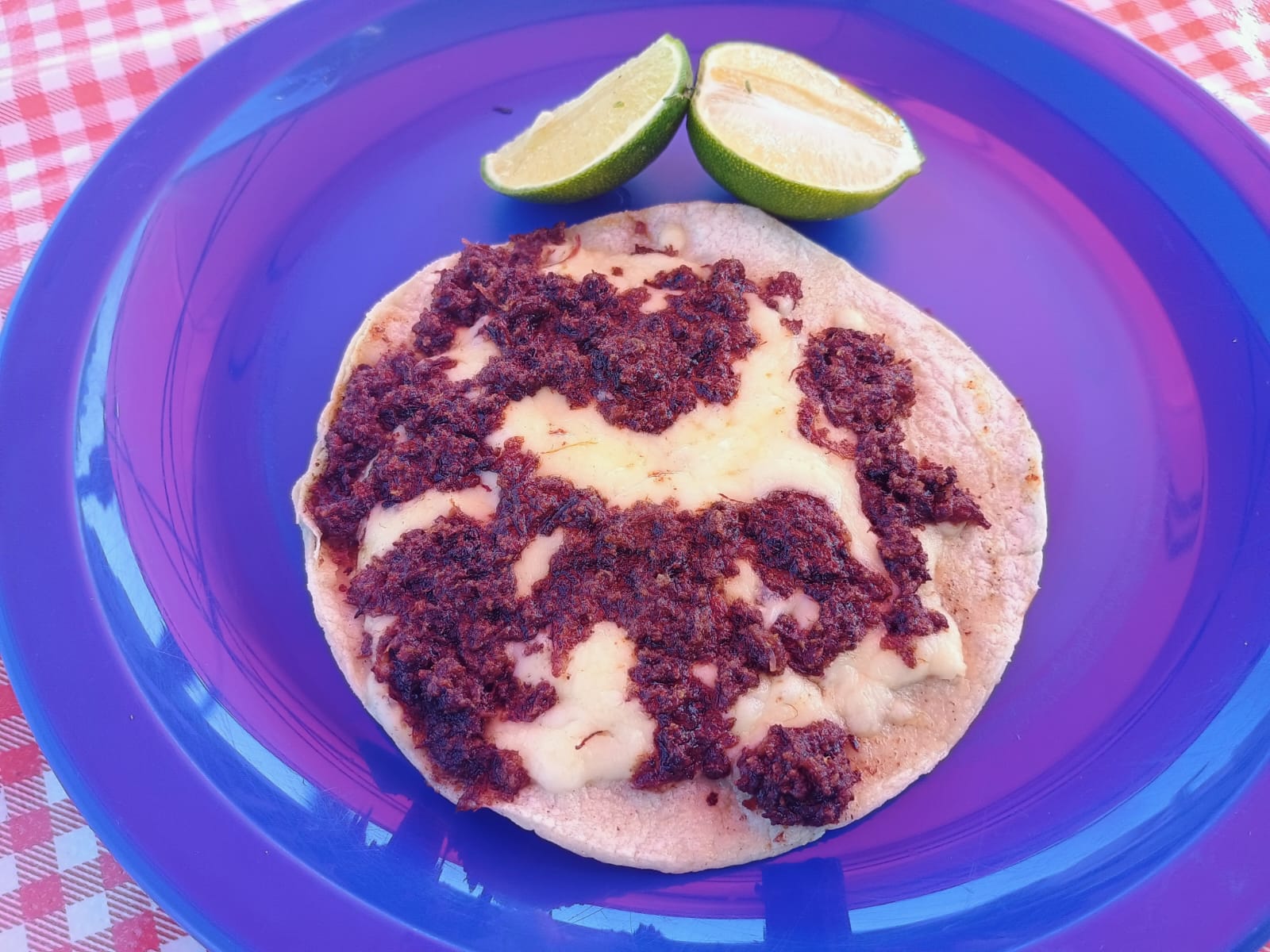 Tortilla con Asientos y Queso