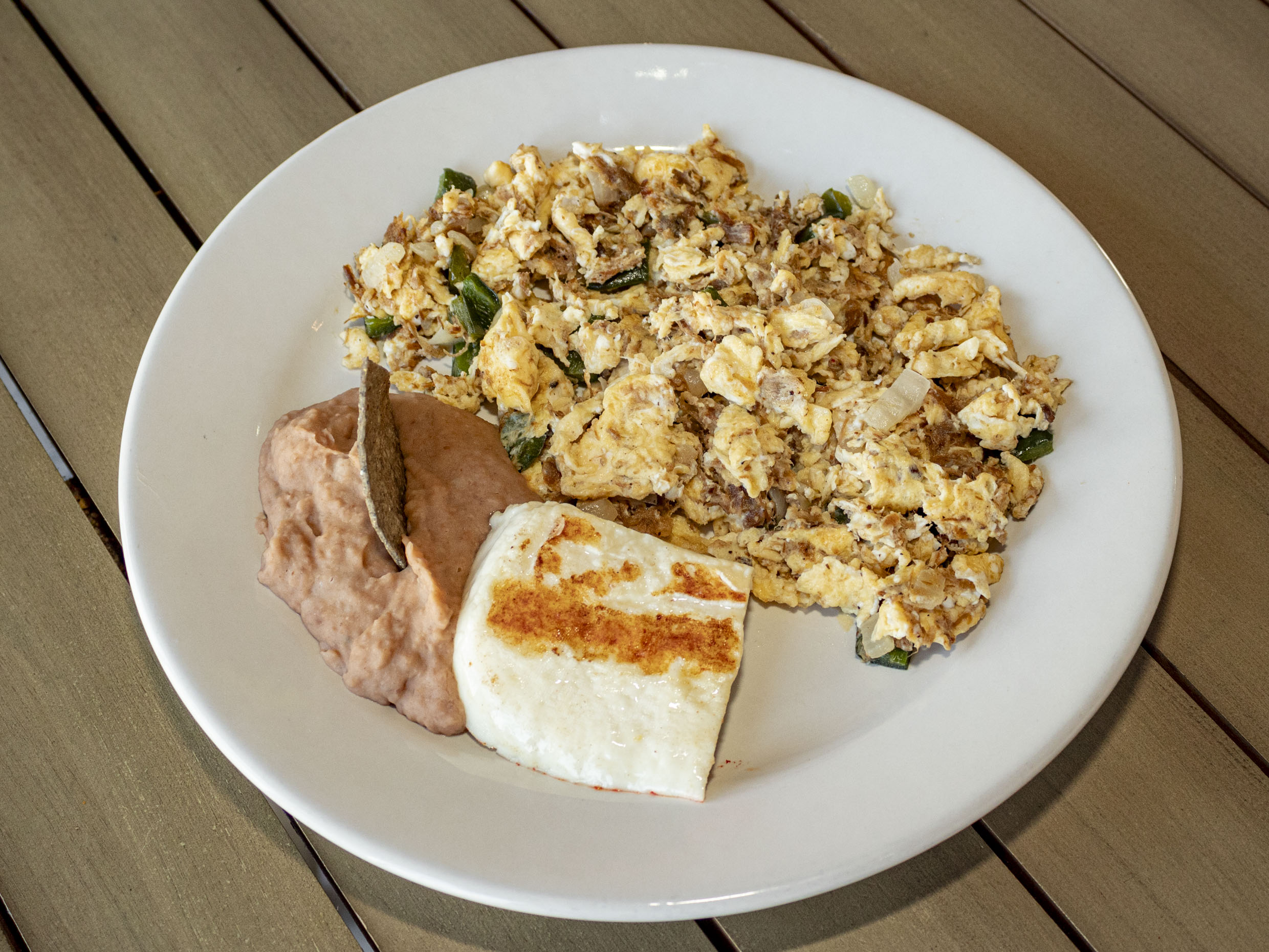 Huevos Revueltos con Machaca