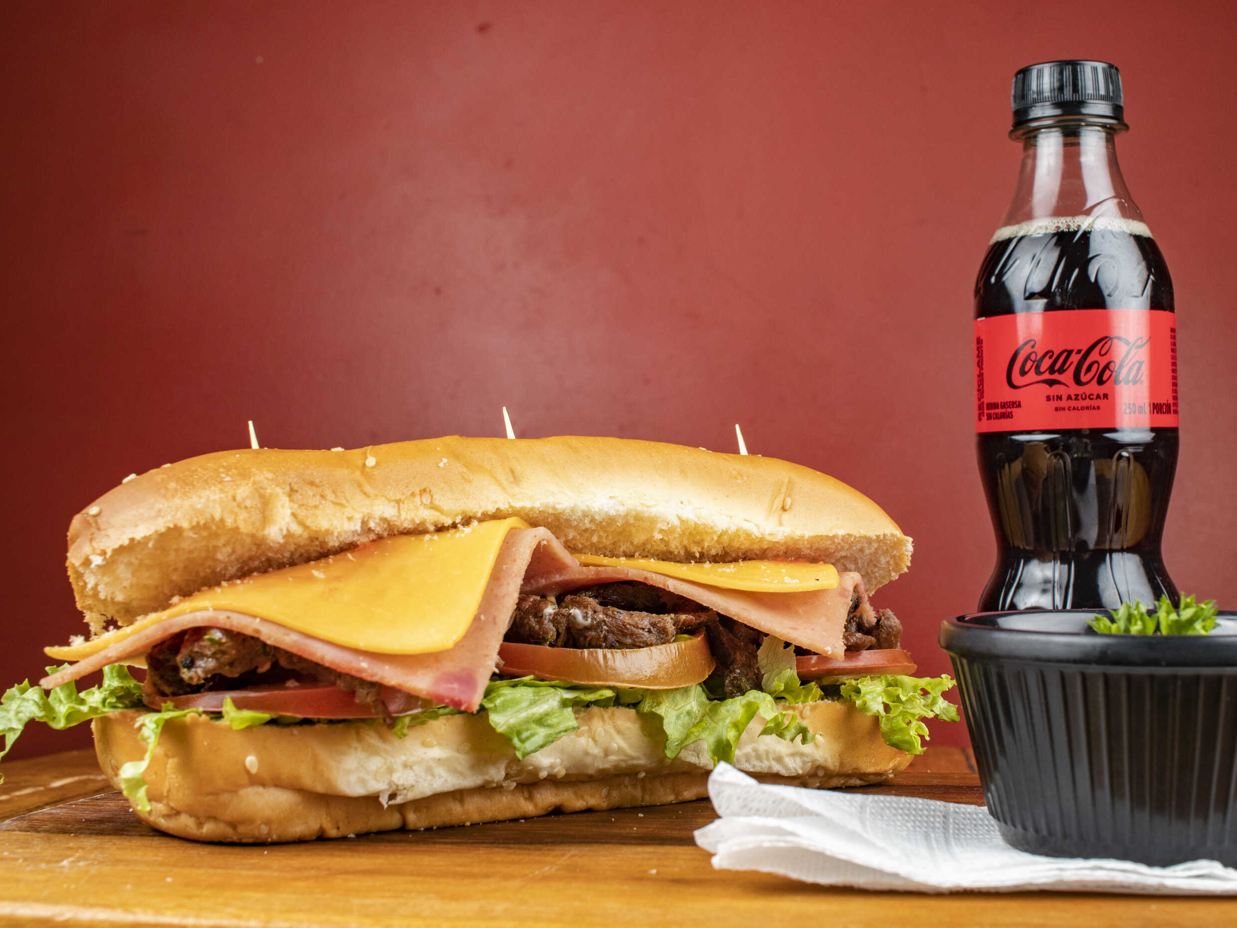 Sandwich de Carne 15 Cm + Bebida Personal
