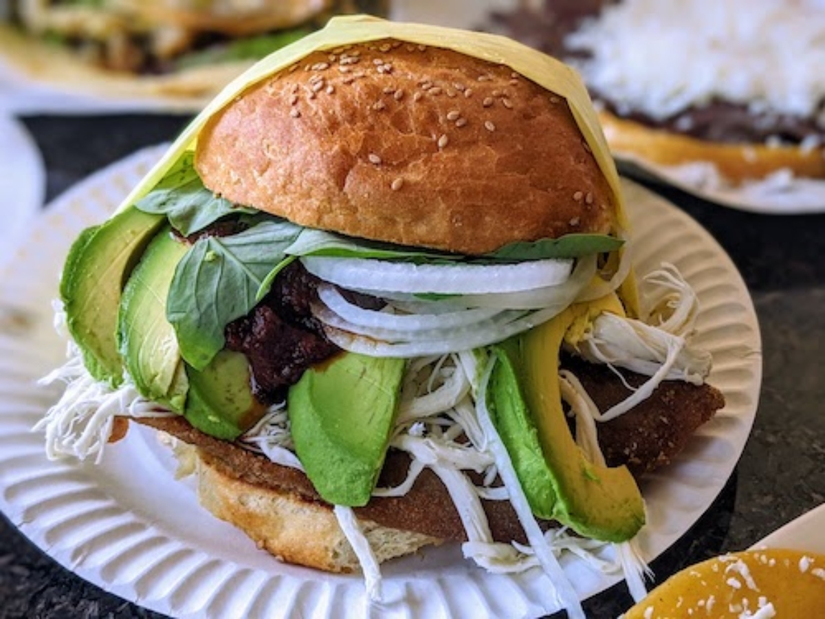 Cemita de Milanesa de Puerco
