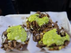 Taco de Asada con Queso