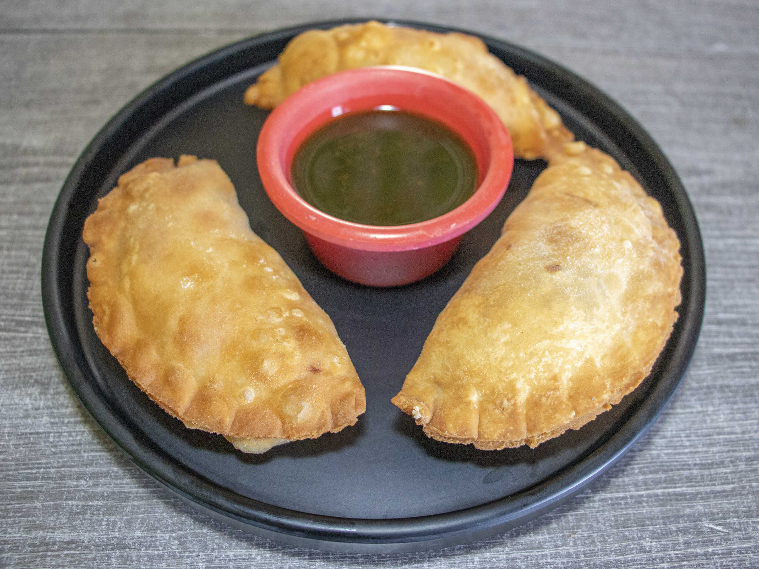 Empanadas argentinas de elote con rajas (3pzs)