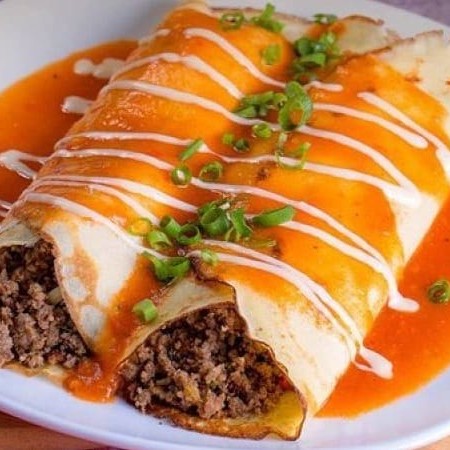 Nossas 2 panquecas vão super recheada somente! Uma bela opção para quem curte essa delicia como prato principal.      #batatafrita #petiscos #carne #contrafile #churrasco #tiragosto #bebida #diverção #fretegratis #fritura #petisco #alcoolica #promoção #qualidade #oferta #combo #brasileira #almoço #jantar #hambueguer #frango #peixe #fitness #marmitex #quentinha #pizza #saudavel #salada #massa  #cup