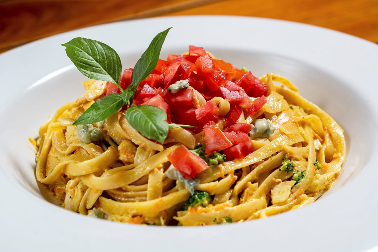 Fettuccini Pollo Asado