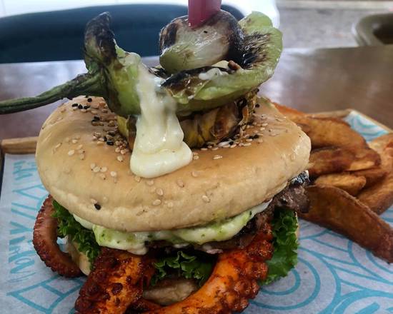 Hamburguesa Tritón