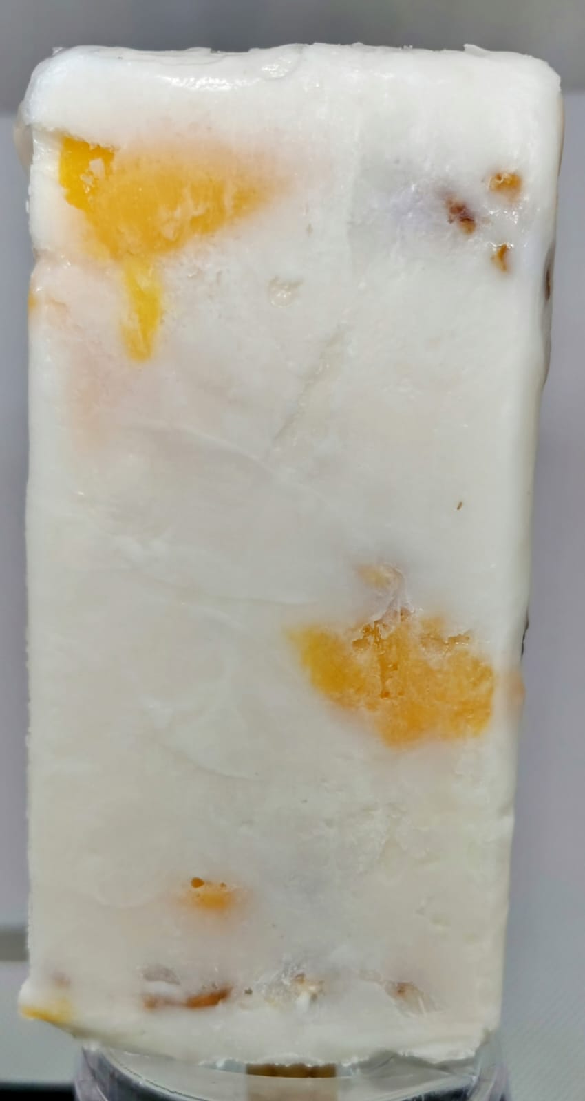 Paleta de Yogurt, con Durazno y Nuez