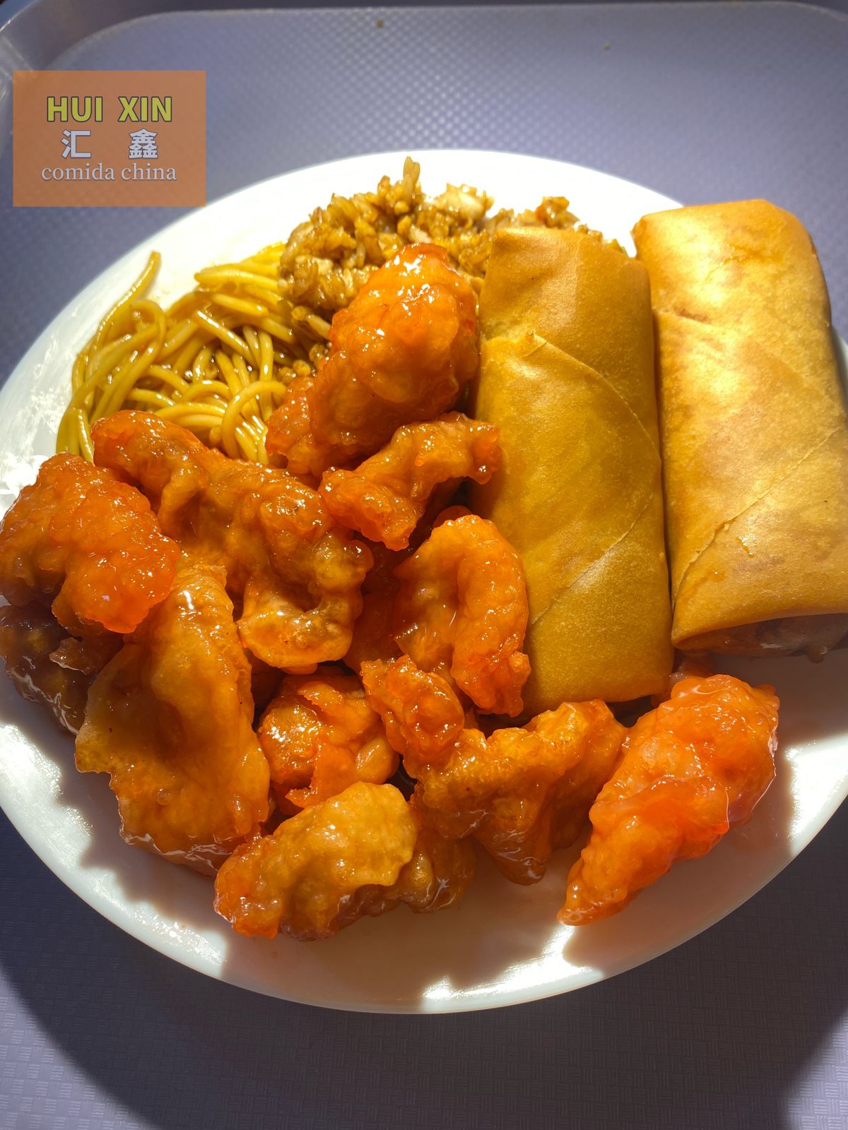 Pollo Agridulce + 2 Rollos