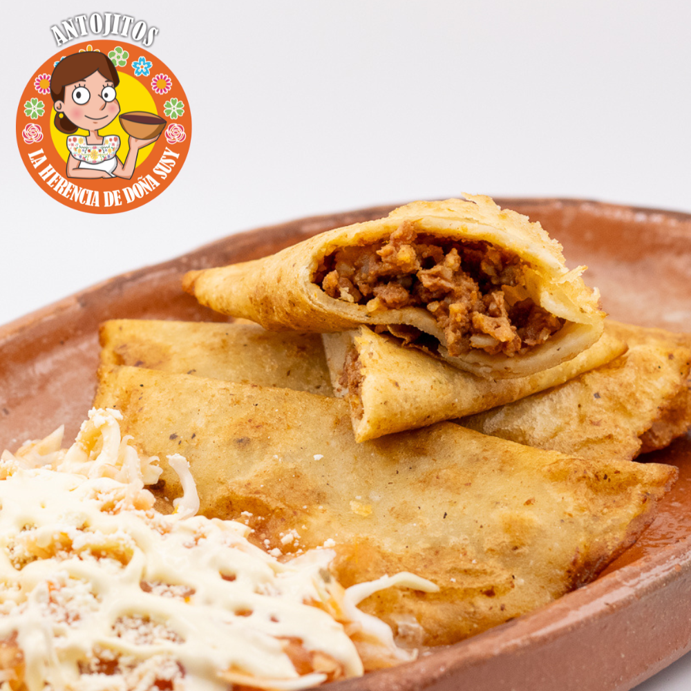 Empanadas de Res (Orden 4 pz)