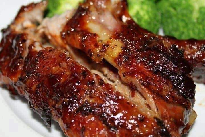 Costillas BBQ CON PAPAS