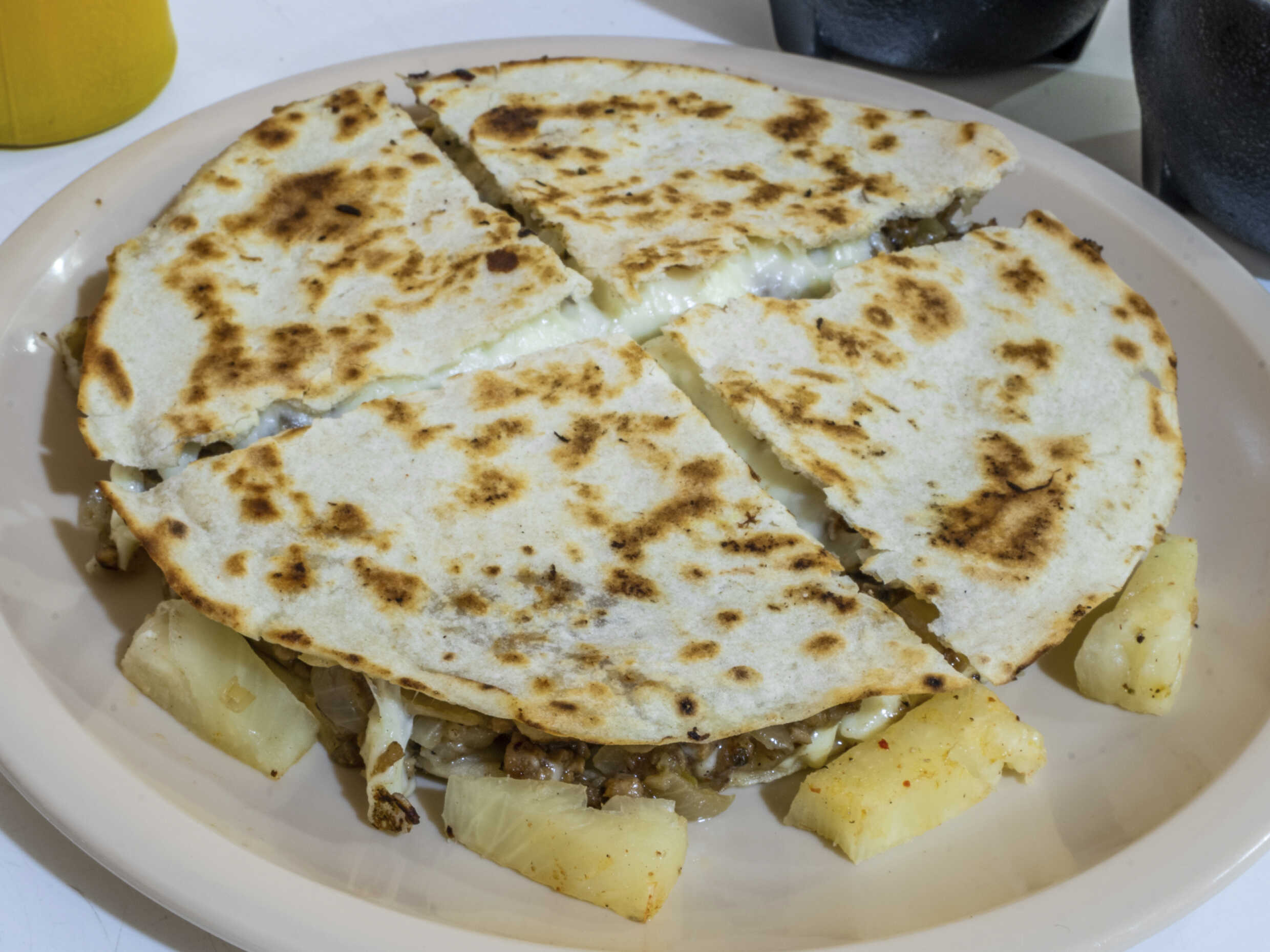 QUESADILLA ARABE HAWAIANA