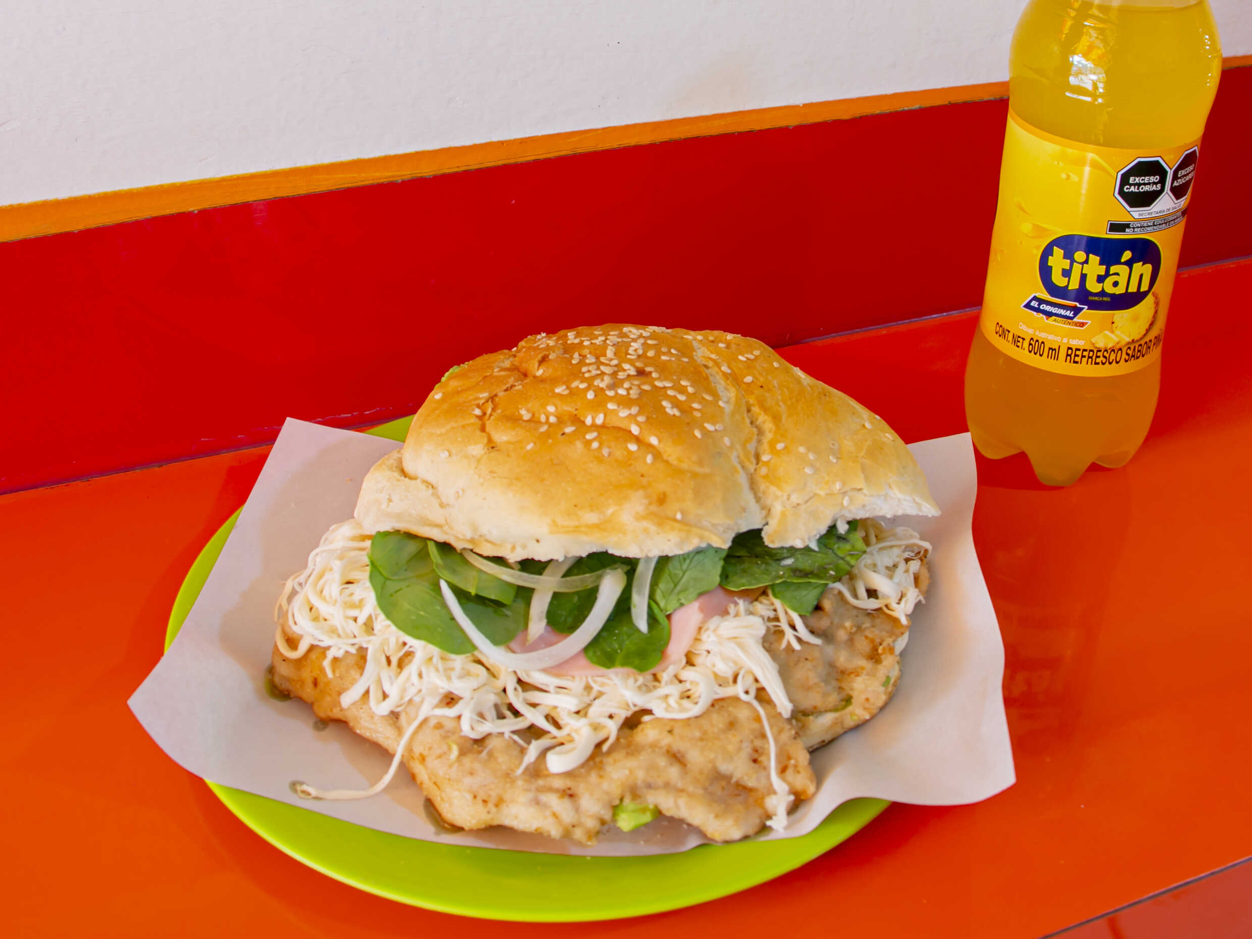 CEMITA DE MILANESA + TITAN
