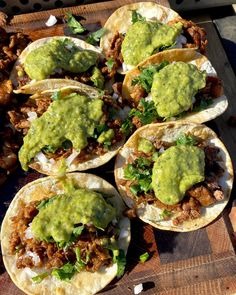Taco de Asada con Tortilla de Maíz Chica