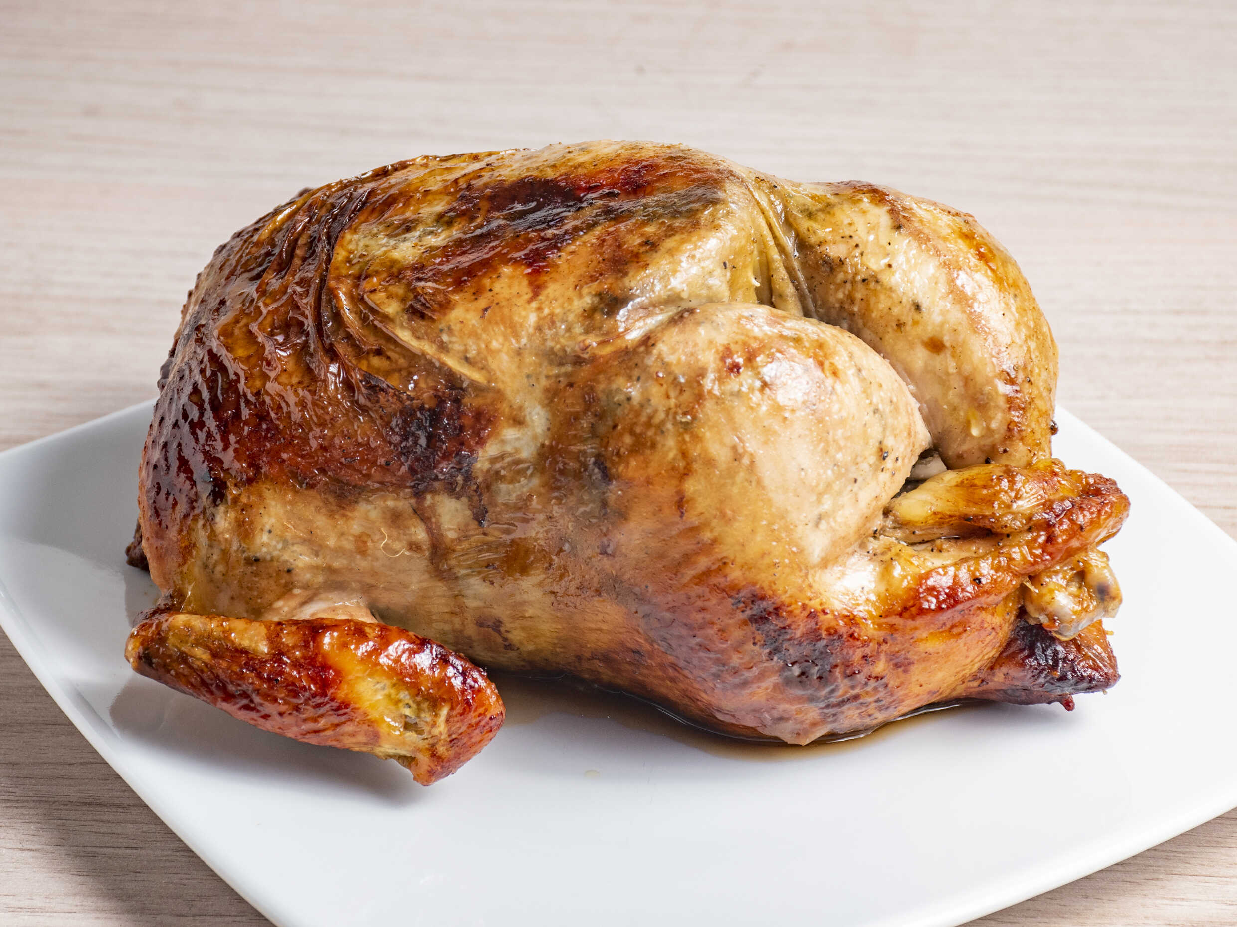1 Pollo y 1/4 de Pollo más Bebida 1.5 L