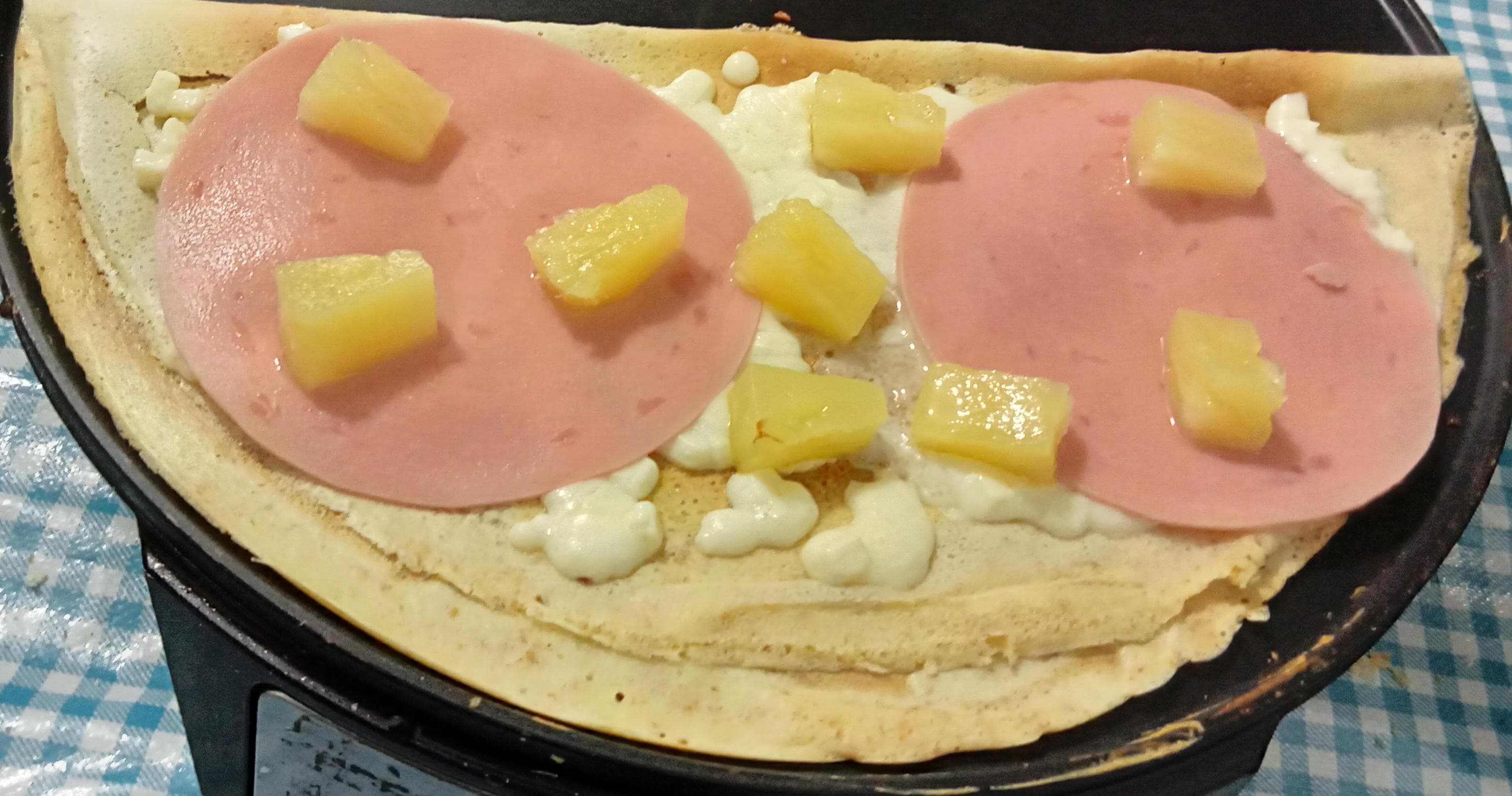 Creppa de Manchego Jamón Y Piña
