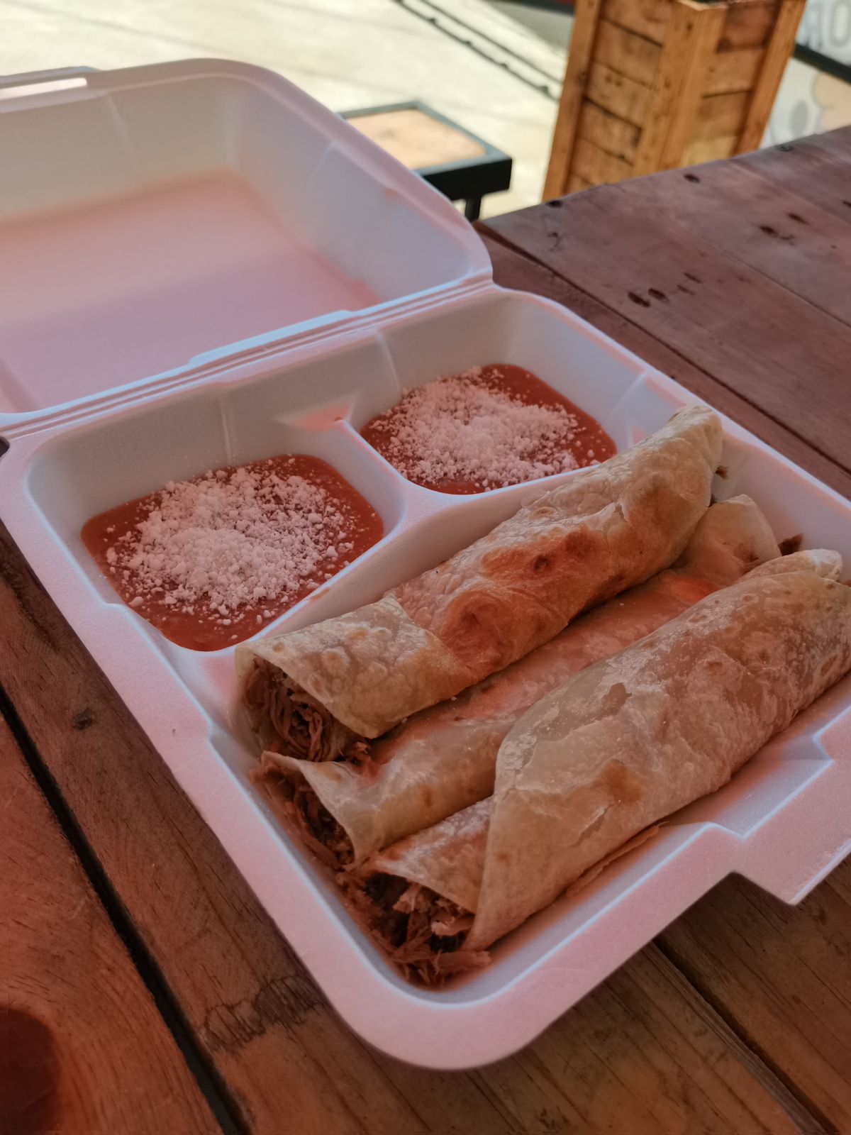 Burritos de Carne Deshebrada