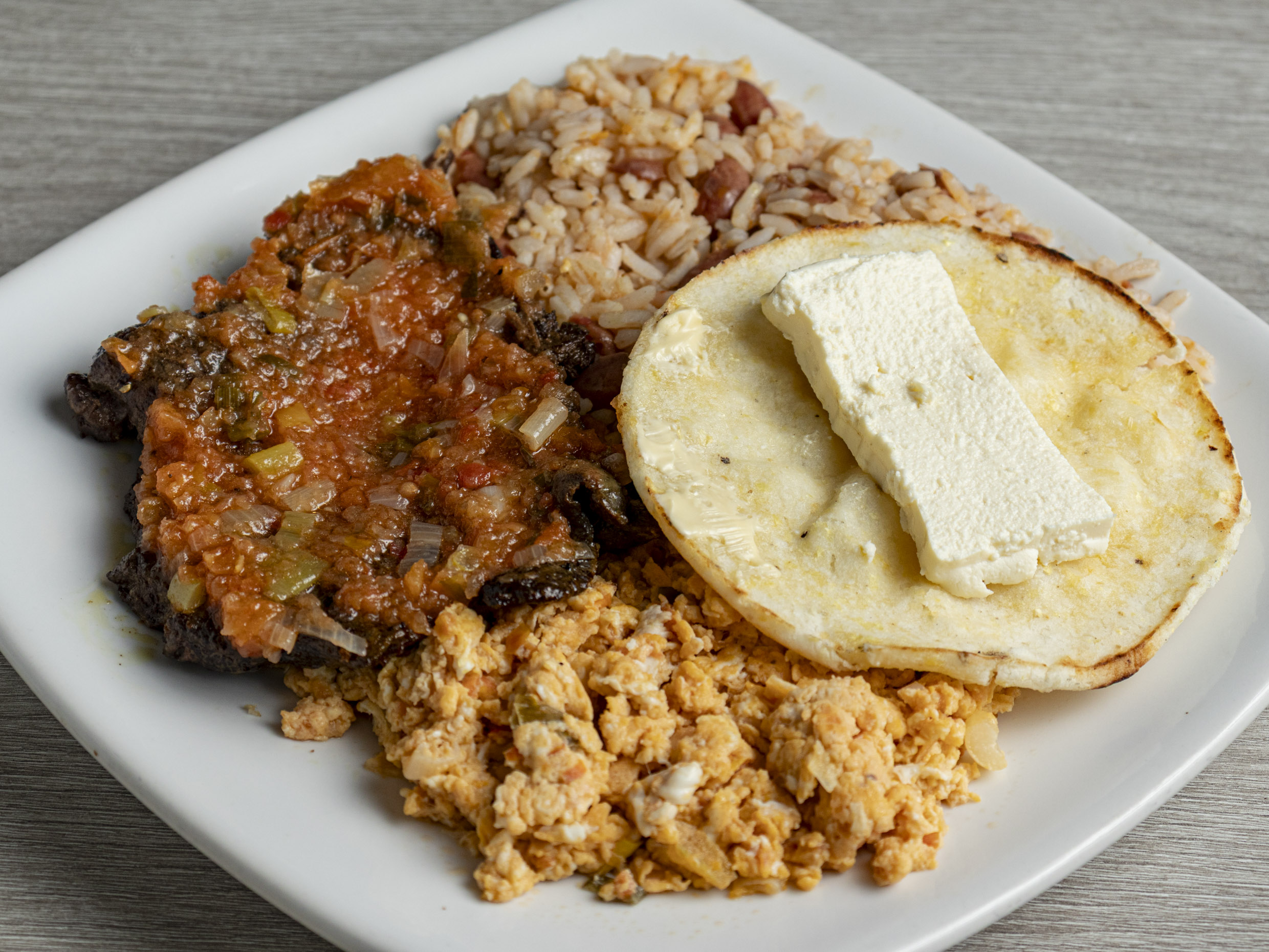 Calentado de Hígado Encebollado