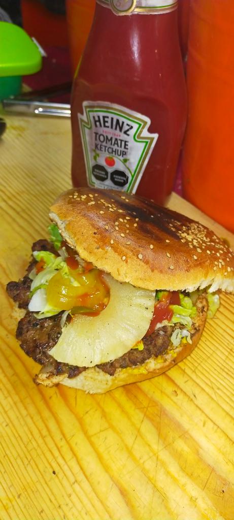 Hamburguesa Hawaiana