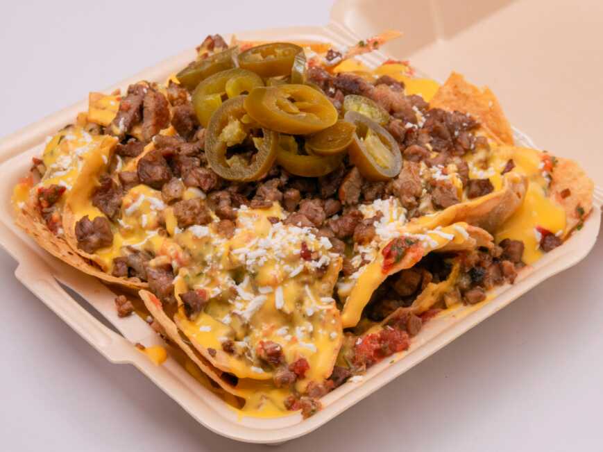 Nachos con Carne Asada Grandes
