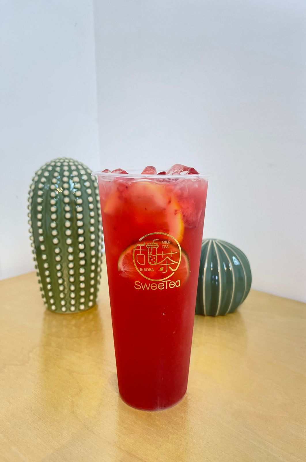 Dragon Fruit Strawberry Green Tea