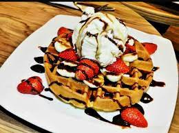 Waffles Banana y Fresa